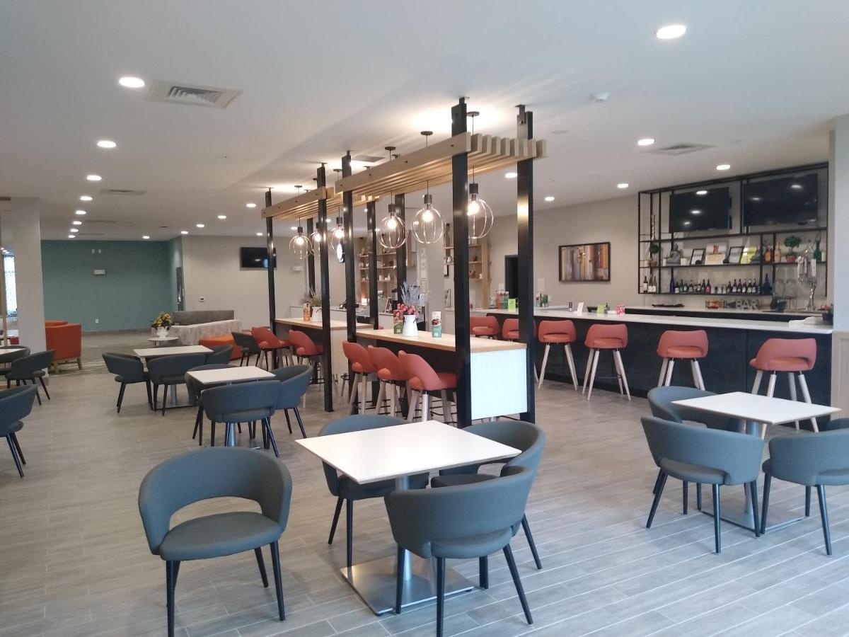 Holiday Inn - Kansas City - Northeast By Ihg מראה חיצוני תמונה