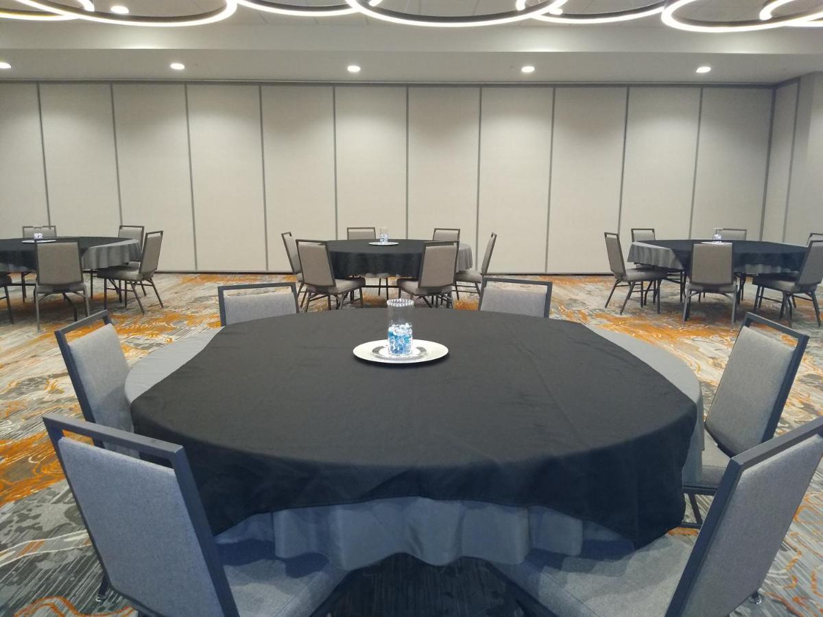 Holiday Inn - Kansas City - Northeast By Ihg מראה חיצוני תמונה