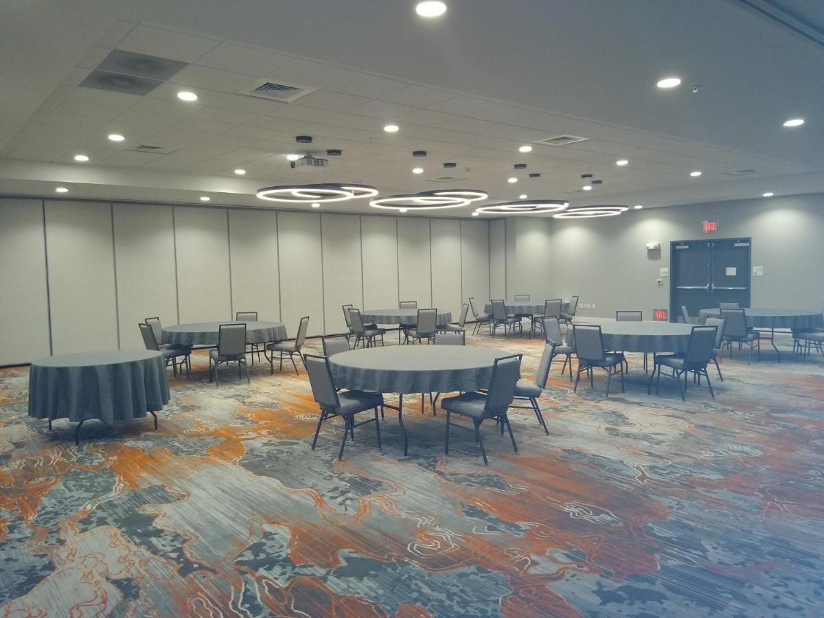 Holiday Inn - Kansas City - Northeast By Ihg מראה חיצוני תמונה